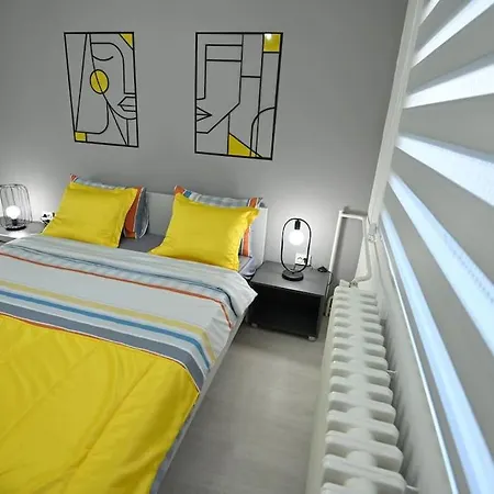 Apartment Sunny Downtown *